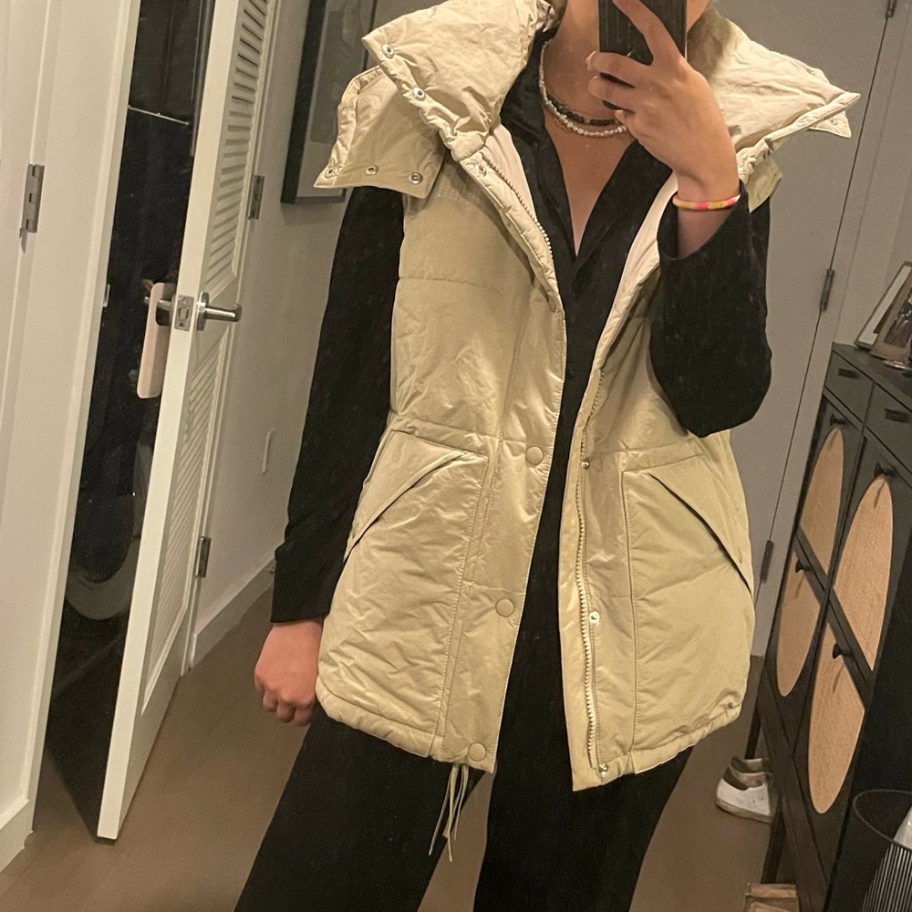 Marc Jacobs Light Beige Quilted Vest